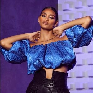 NWT Fashion Nova Everleigh leopard jacquard top- blue. Size S